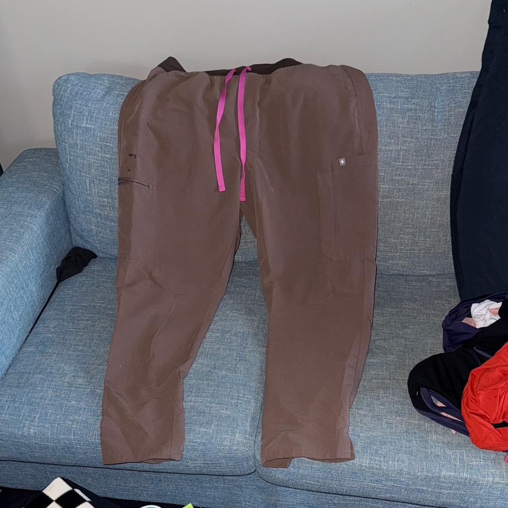 Figs Women’s straight leg with Pink Drawstring